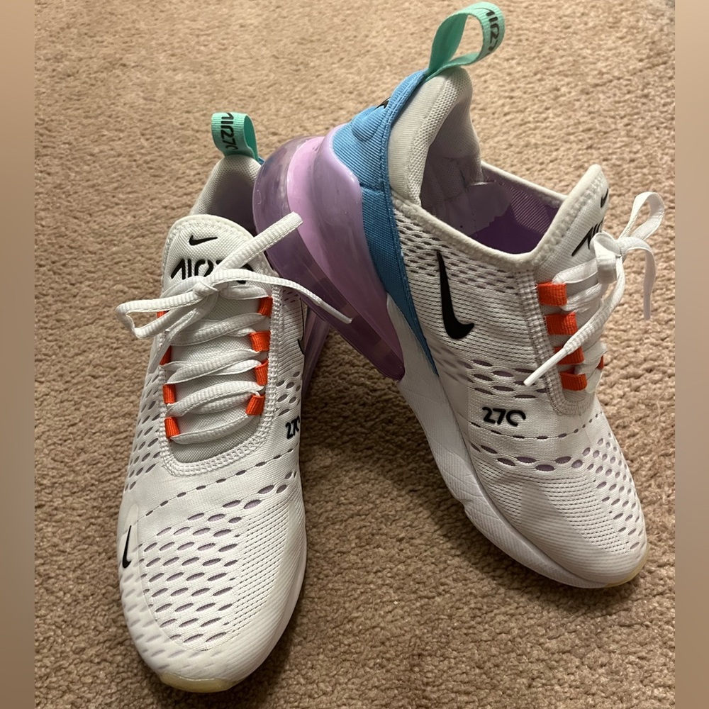 Women’s Nike Air Max 270, size 7